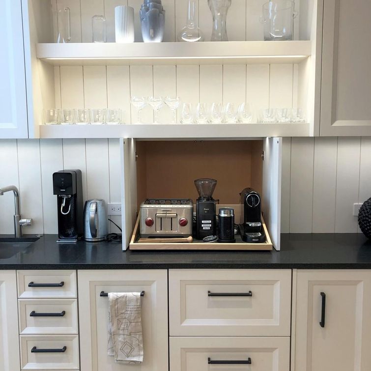 Modern appliance garage in a kitchen