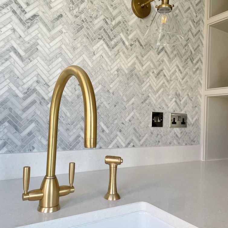 Golden Perrin and Rowe tap