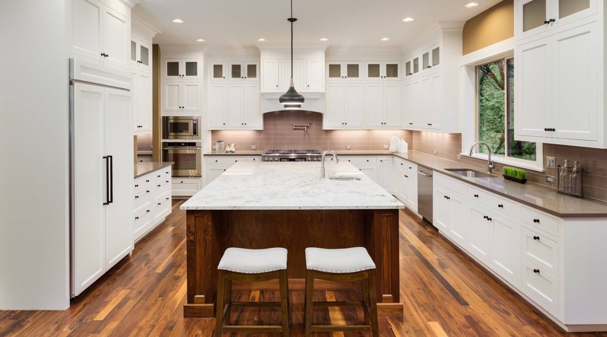 White Kitchen Cabinets